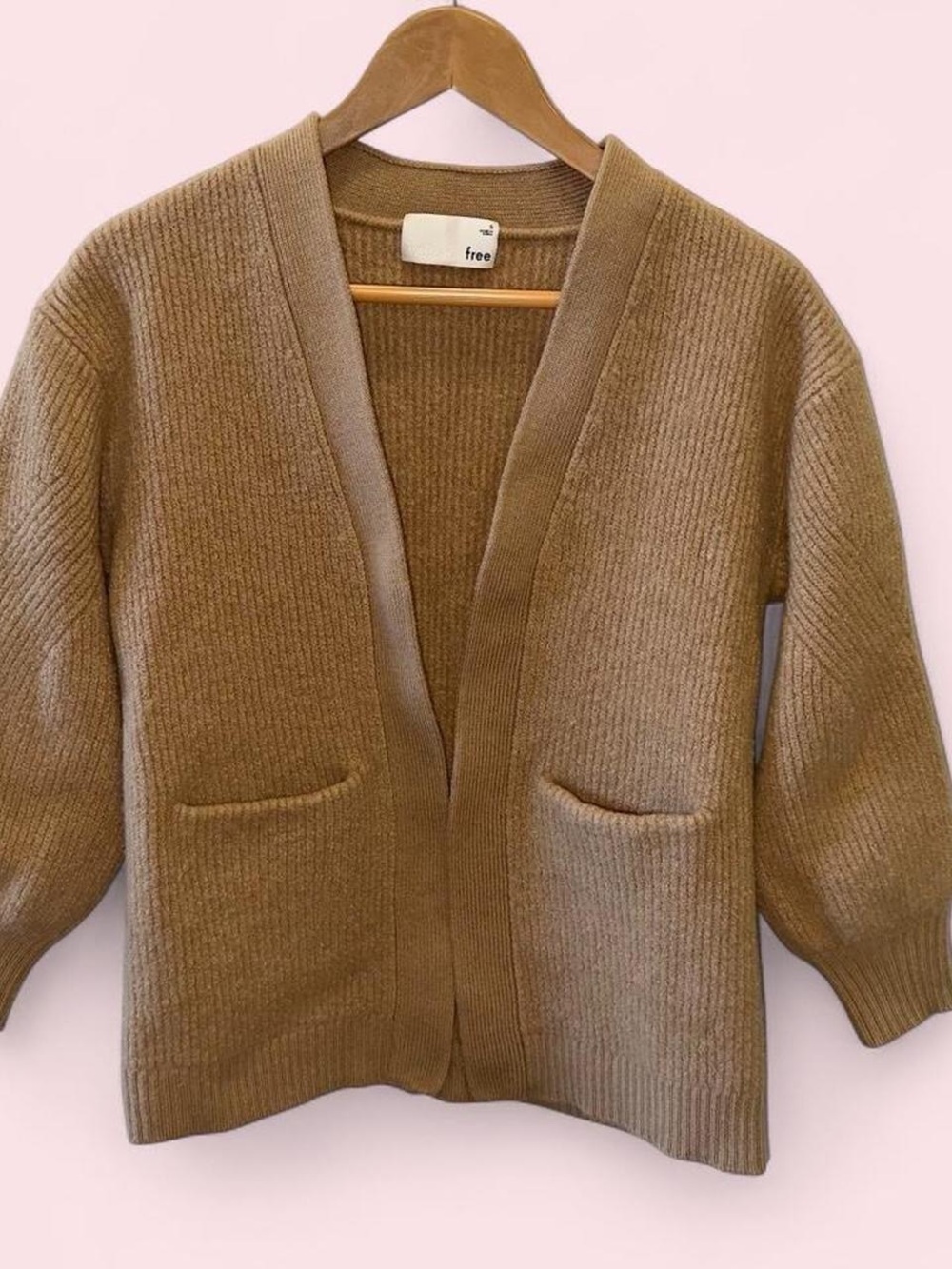 Aritzia Wilfred Free Ribbed Open-Front Cardigan in Camel Size S